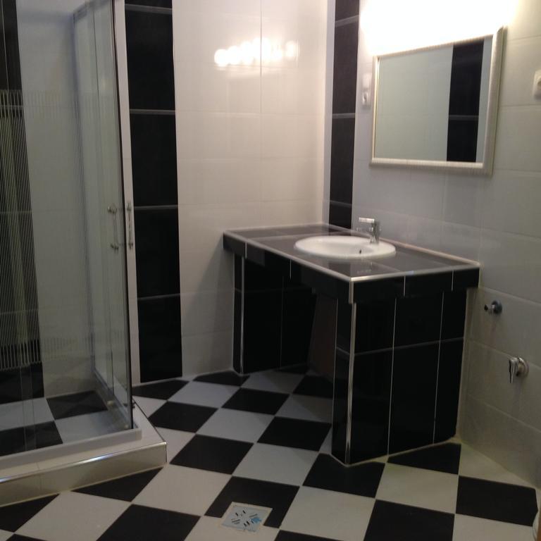 King Residences Budapeste Quarto foto